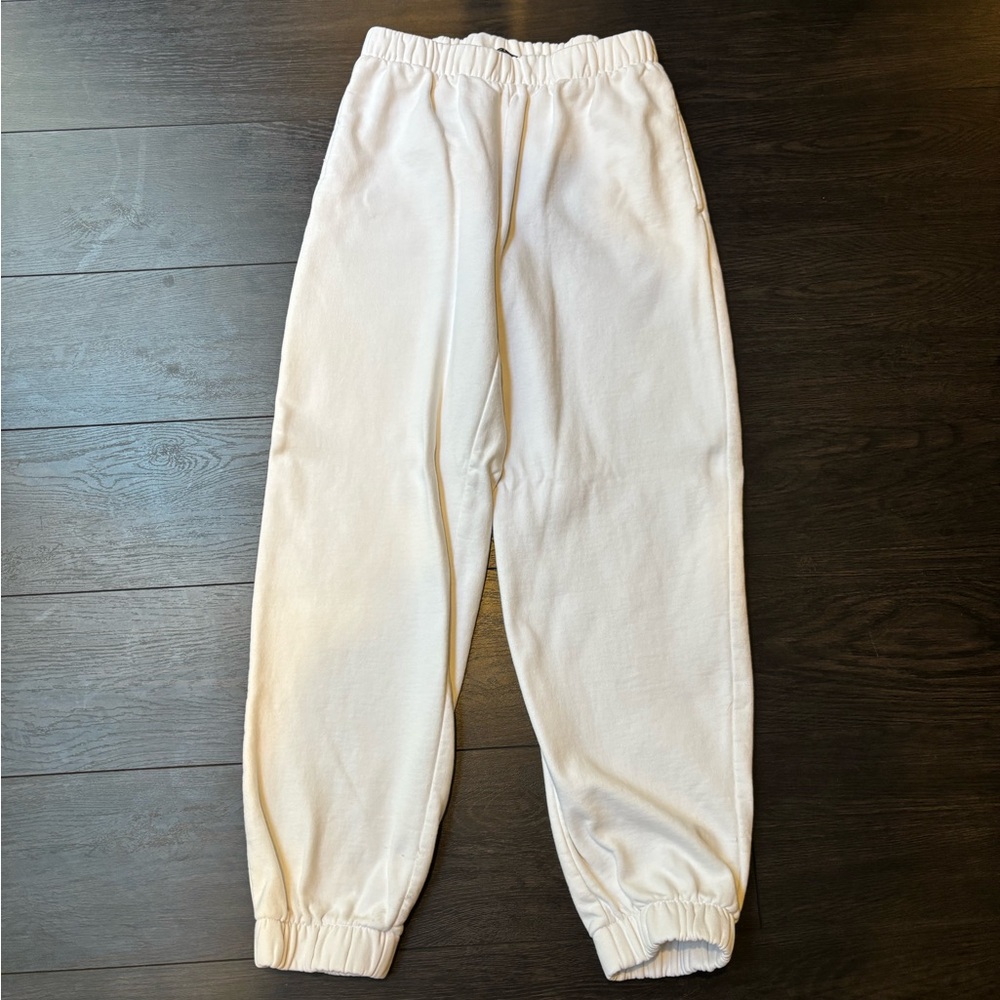 Brandy Melville Cream Sweatpants with Elastic Cuffs